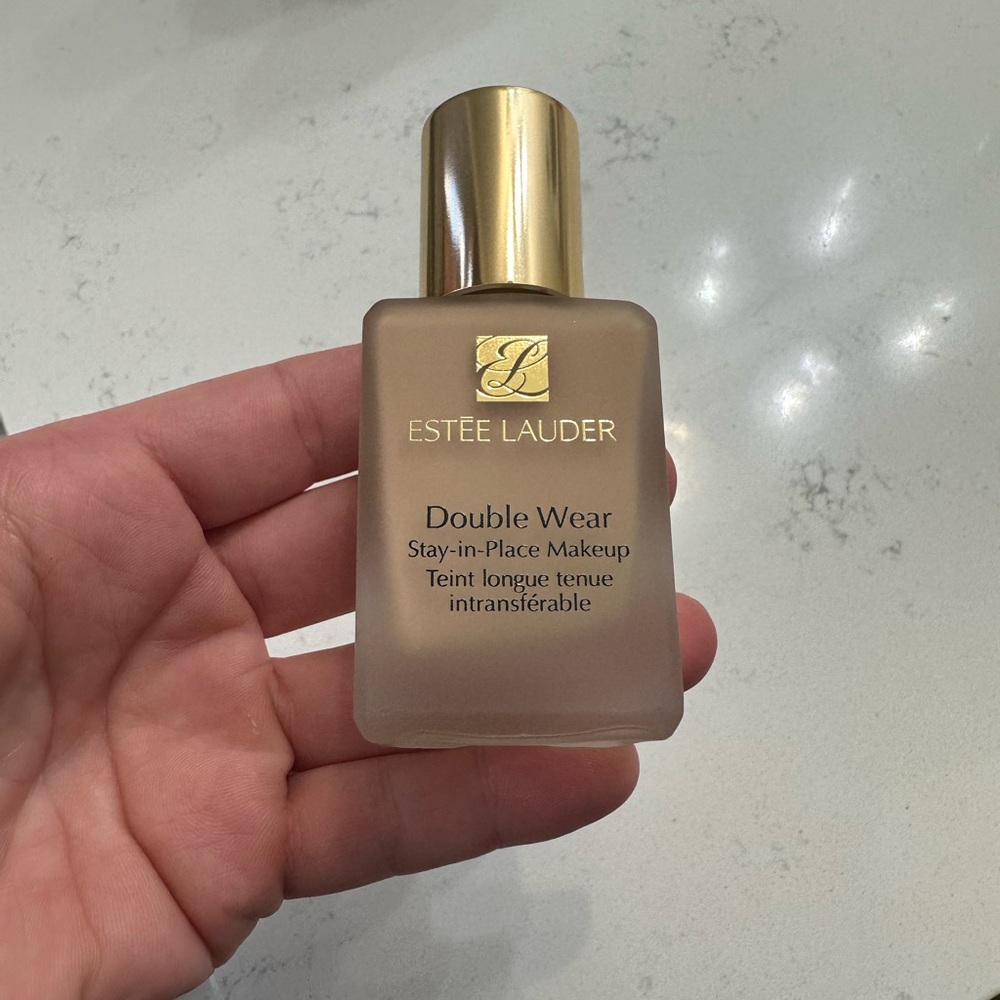 Almost full Estée Lauder DoubleWear foundation shade 1N2 Ecru